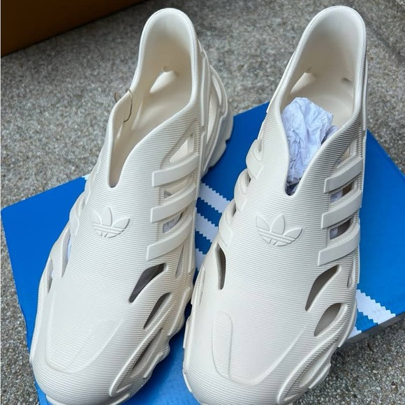 Adidas ADIFOM SUPERNOVA SHOES - Picture 7 of 8